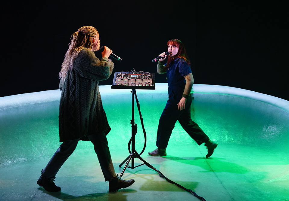 Sylvie Stenson as Eilidh and Stephanie MacGaraidh as Arran in Islander